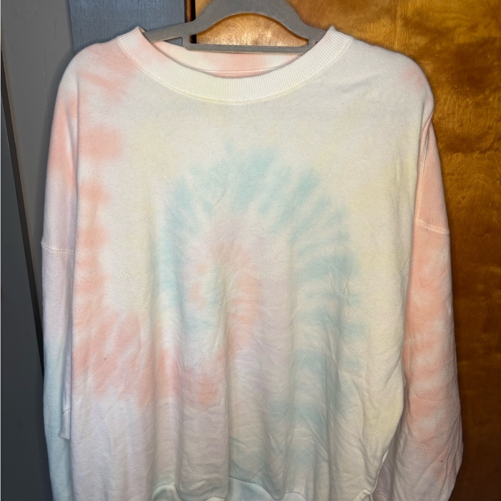 American Eagle Outfitters Soft Pink and White Jegging Fit Top